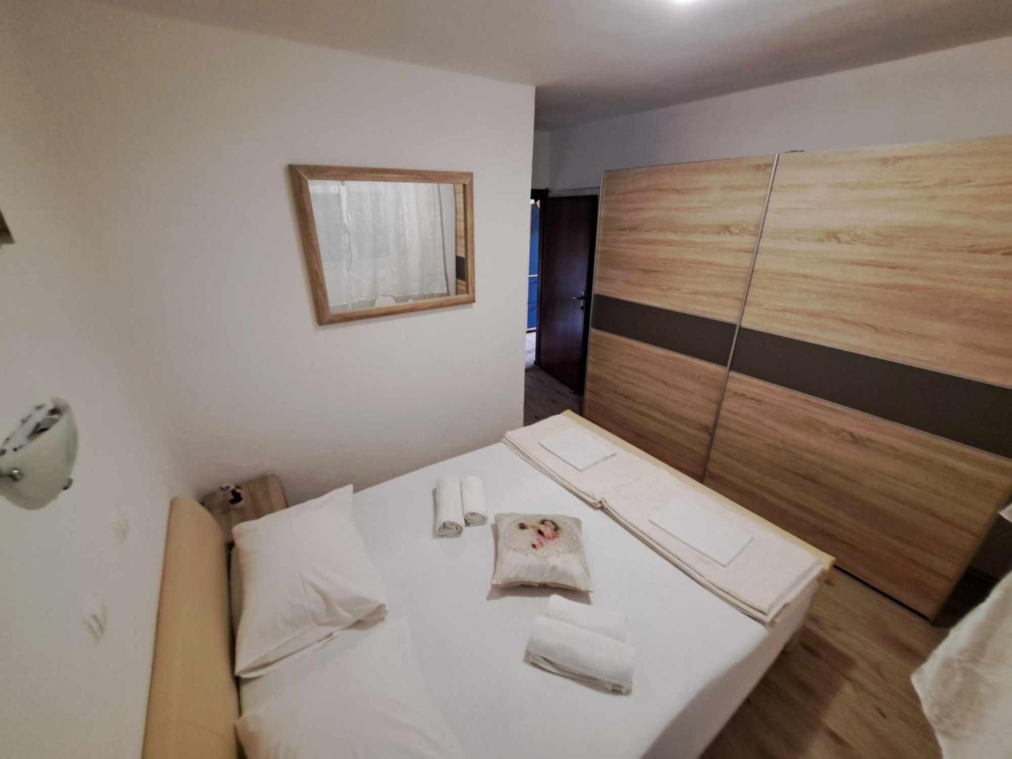 Apartments Lota สตารีกราด-ปาเคลนีซา ภายนอก รูปภาพ