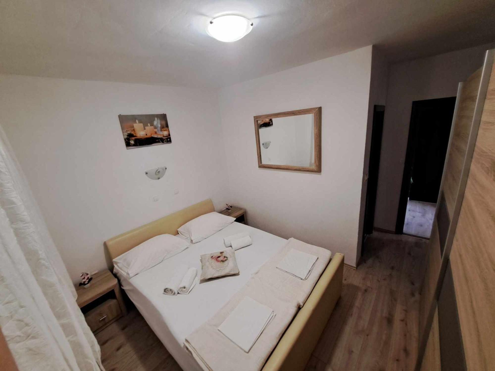 Apartments Lota สตารีกราด-ปาเคลนีซา ภายนอก รูปภาพ