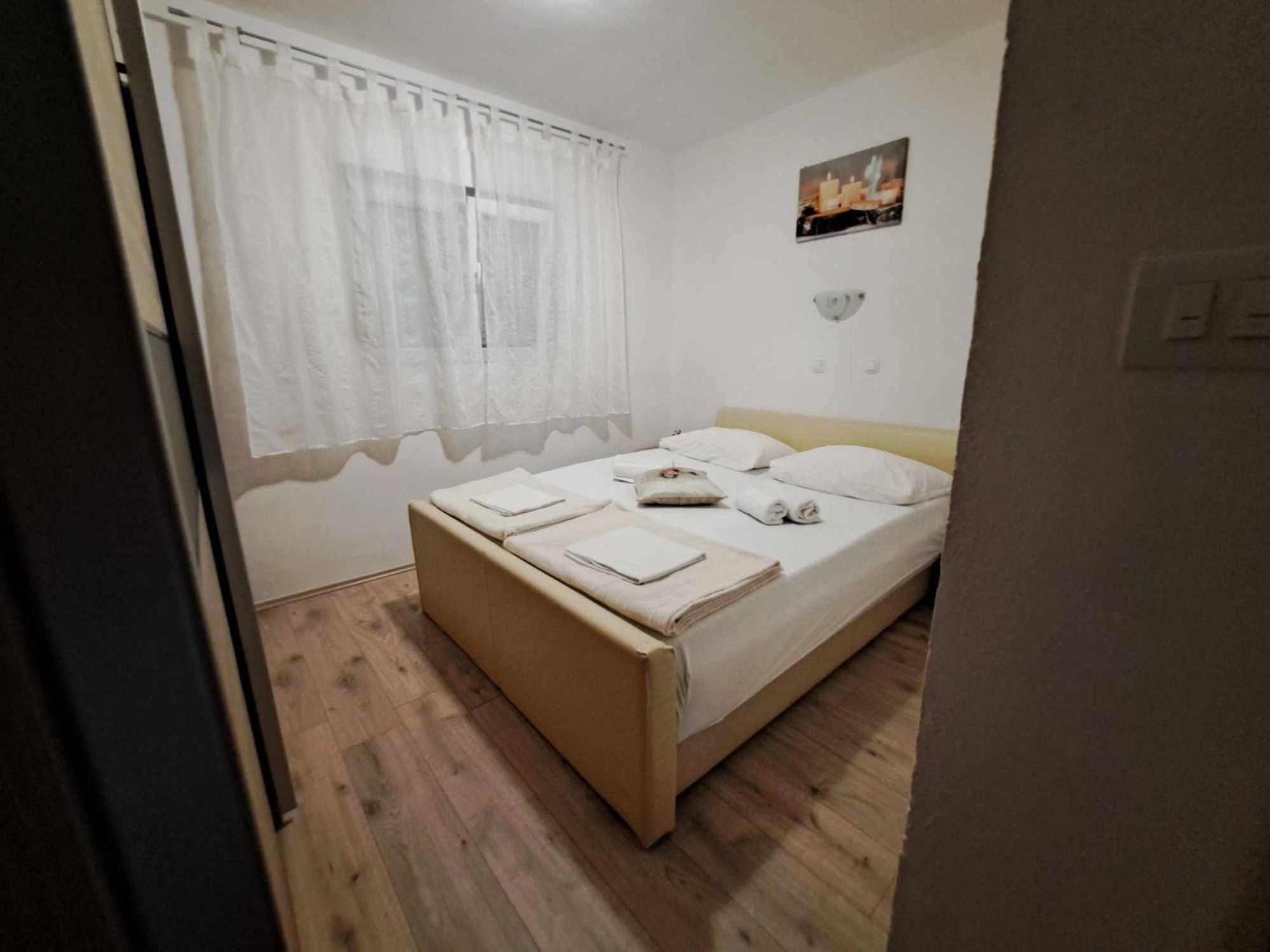 Apartments Lota สตารีกราด-ปาเคลนีซา ภายนอก รูปภาพ